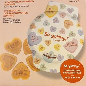 BELLA So Yummy! Heart-Shaped Waffle Maker 0076  NWT